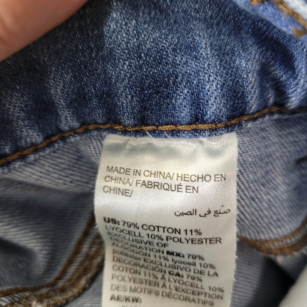 Chicos Wide Leg Crop Button Fly Denim Size 6/0.5 - Picture 9 of 9